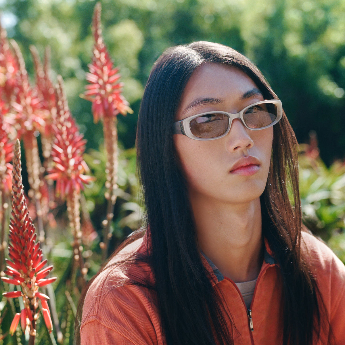AKILA Mira sunglasses in Sterling / Warm Grey