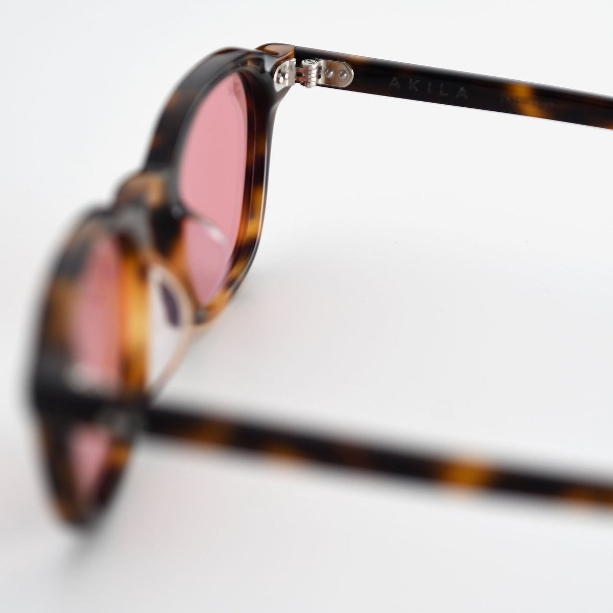 AKILA Nomos sunglasses in Tortoise / Rose