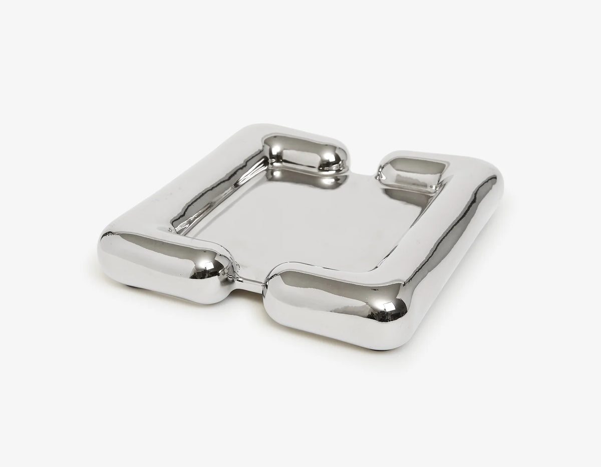 hug tray