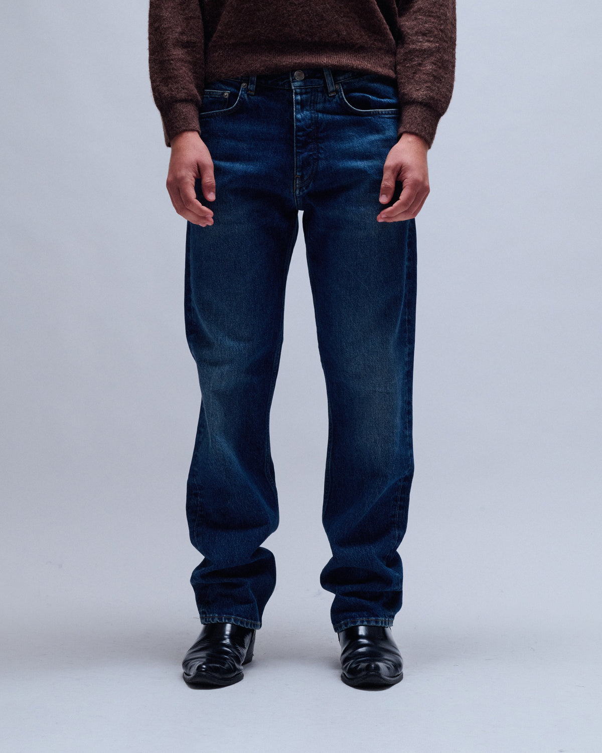 Standard Jeans - Dark Blue Worn