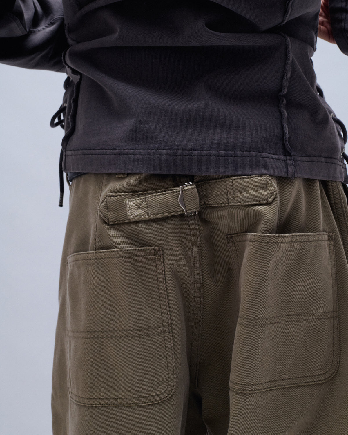 Stitch Back Embossed Washed Curved Pants