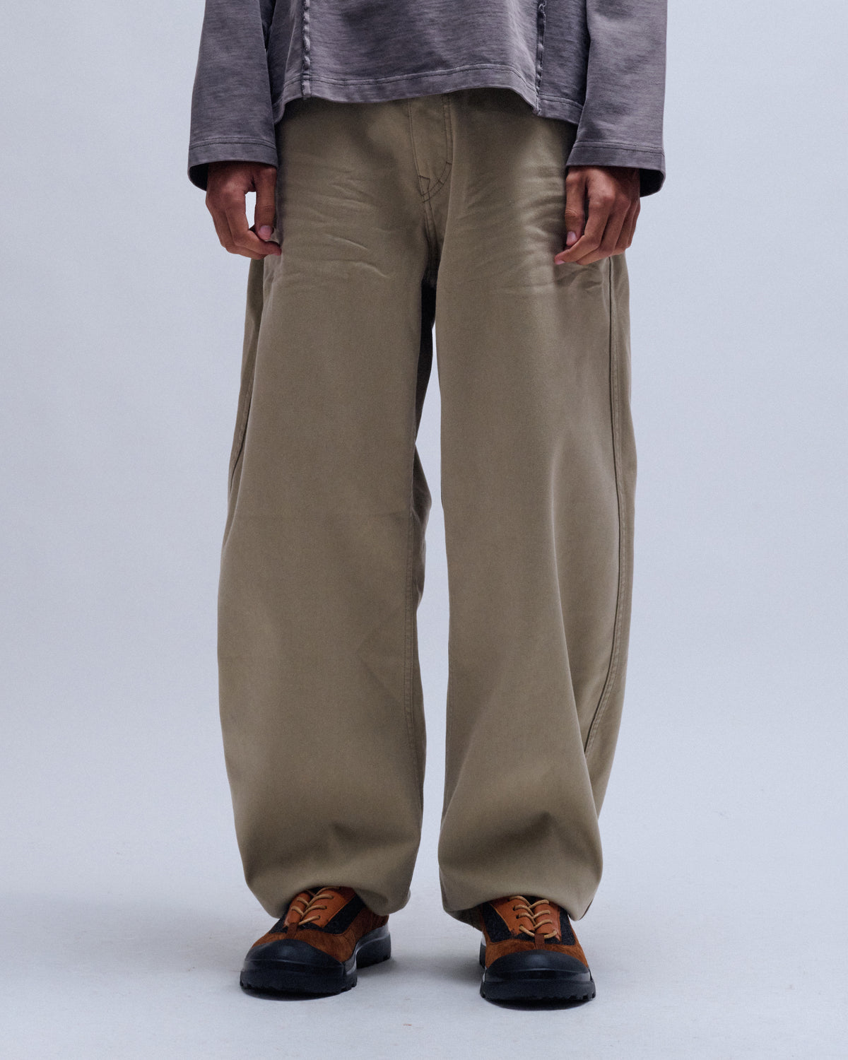 Stitch Back Embossed Washed Curved Pants