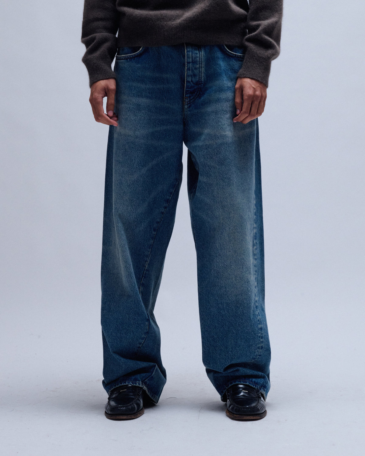 720 Dark Blue Vintage Wide Twist Jeans