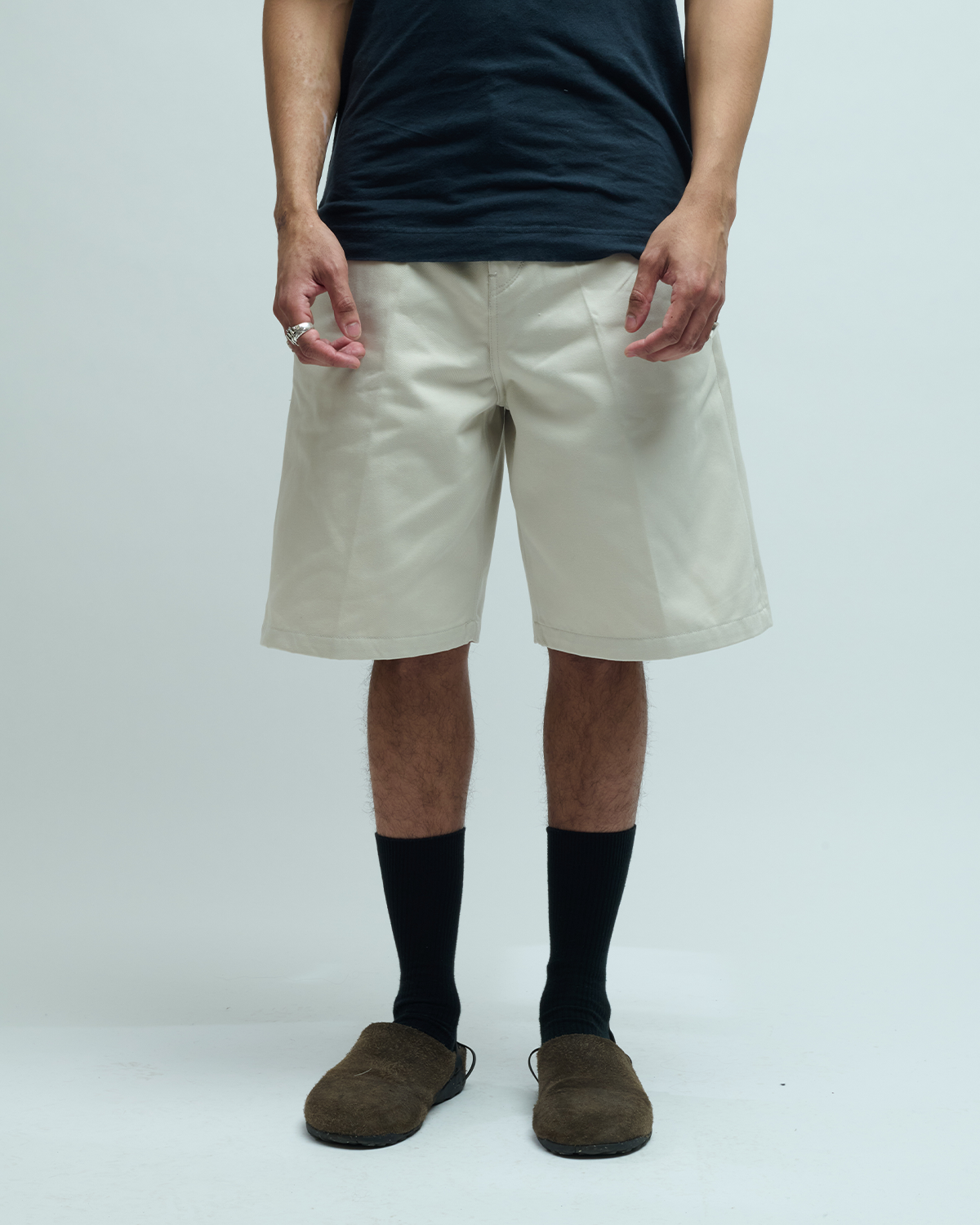 Cotton Blend Stitch Pointed Bermuda Pants