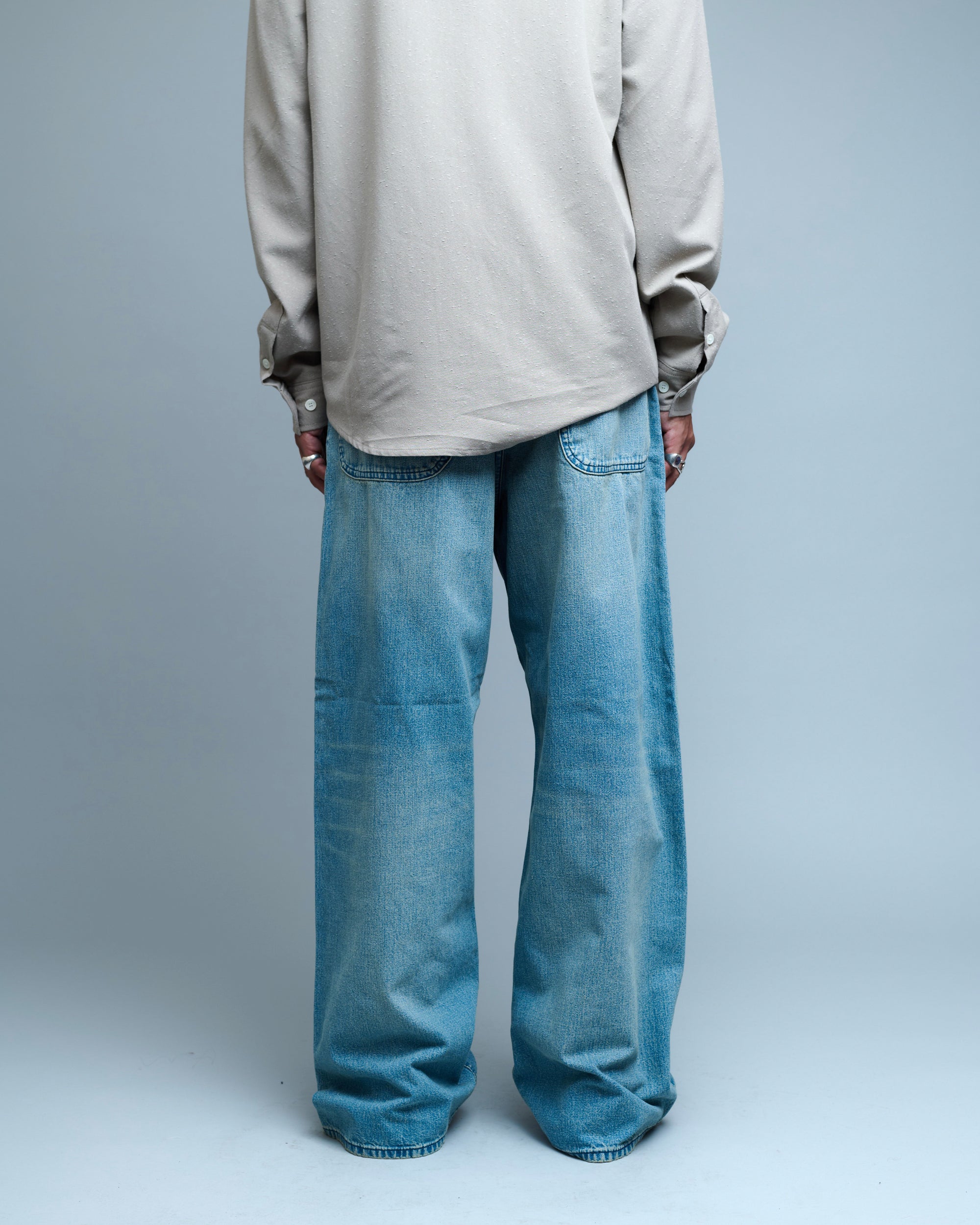 Mode Studded Collar Shirt