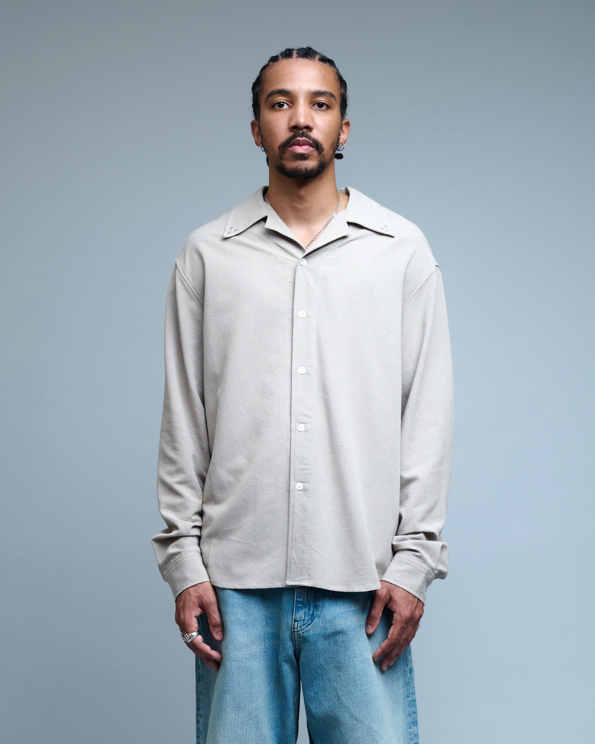 Mode Studded Collar Shirt