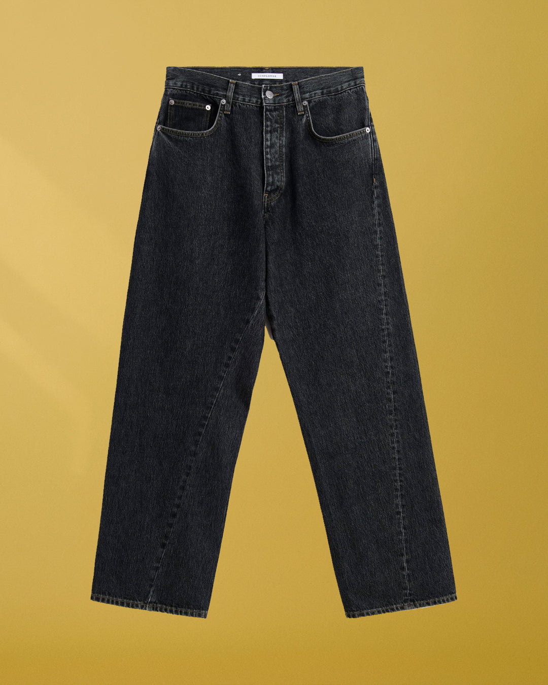 Wide Twist Jeans – Black Stone